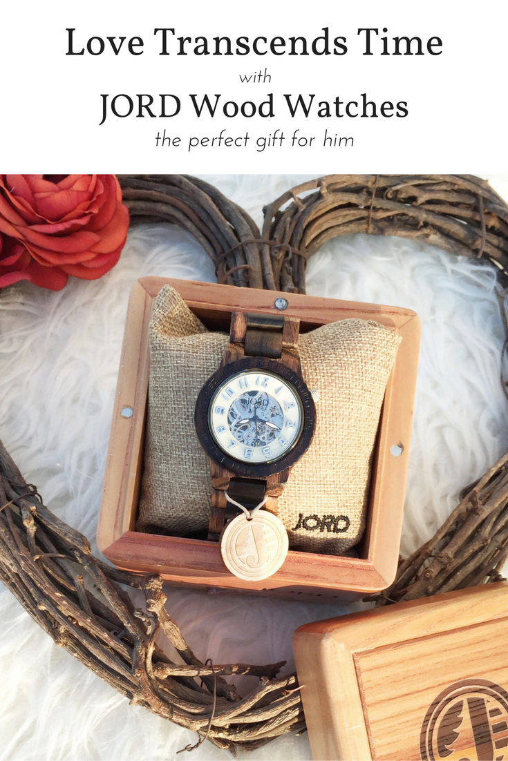 https://www.woodwatches.com/#mamacentric